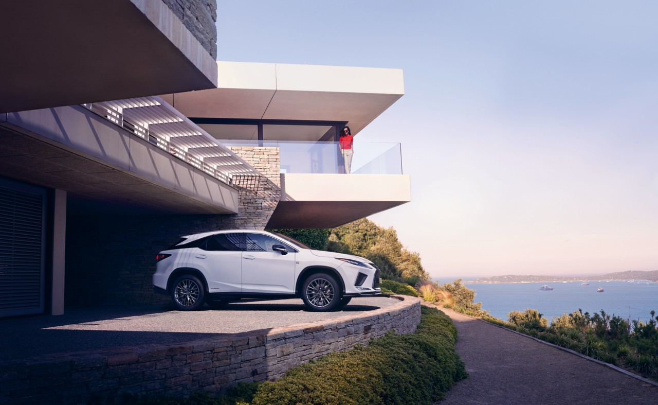 Hybrid ve Plug-In Hybrid: Nedir, Farkları Nelerdir? | Lexus Türkiye