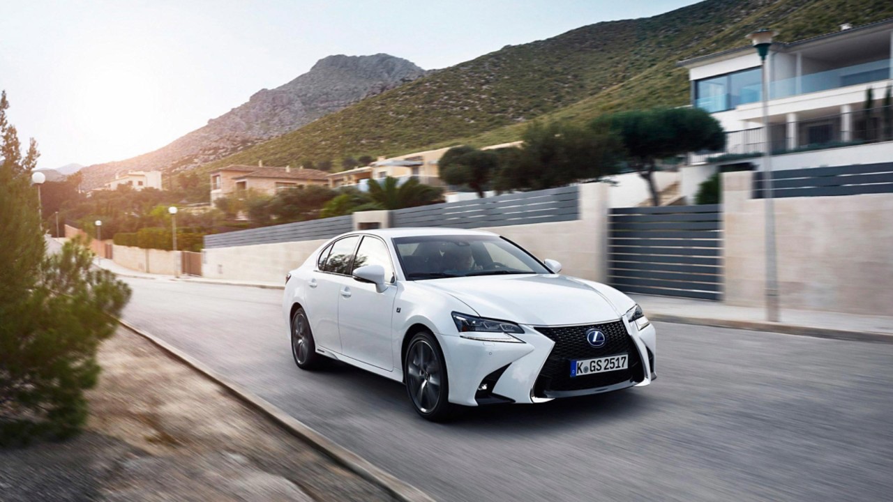 224 MODEL YARIŞTI LEXUS EN KUSURSUZ OTOMOBİL MARKASI SEÇİLDİ