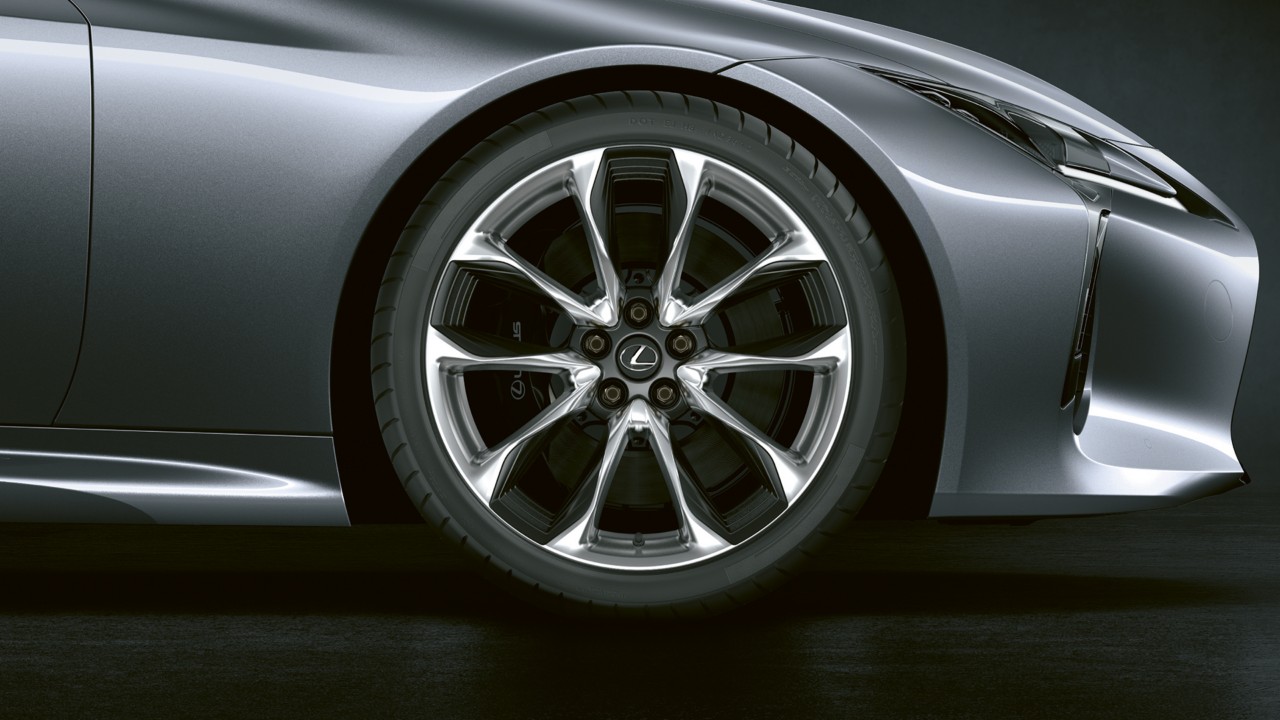 Lexus LC alloy wheels