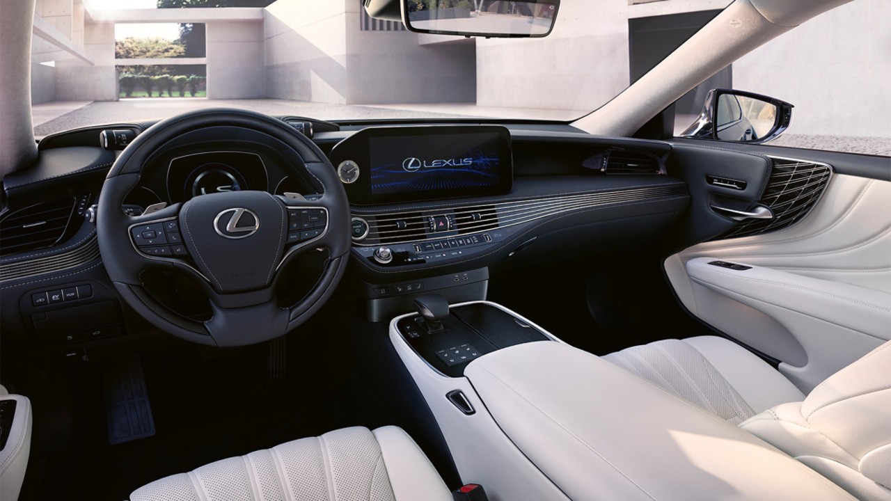 Front interior of a Lexus LS