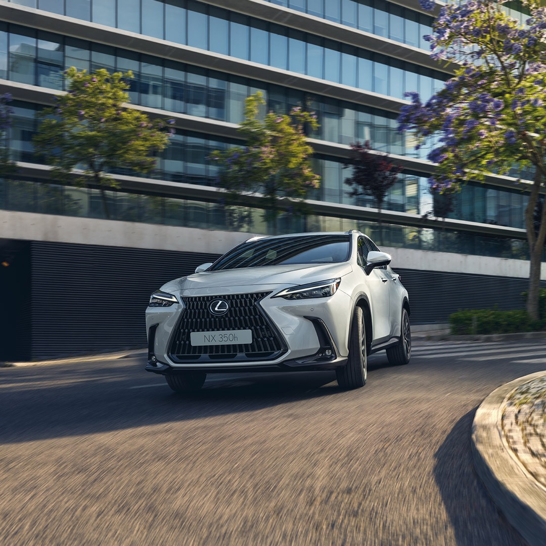 How Lexus self-charging hybrid works